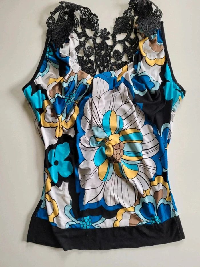 Haut à fleur