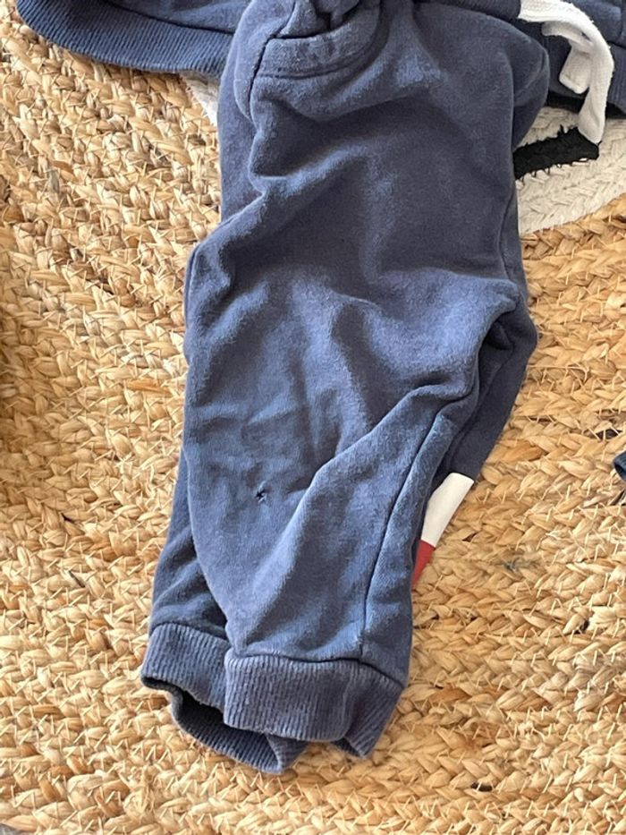 Lot ensembles jogging 18 mois - photo numéro 2