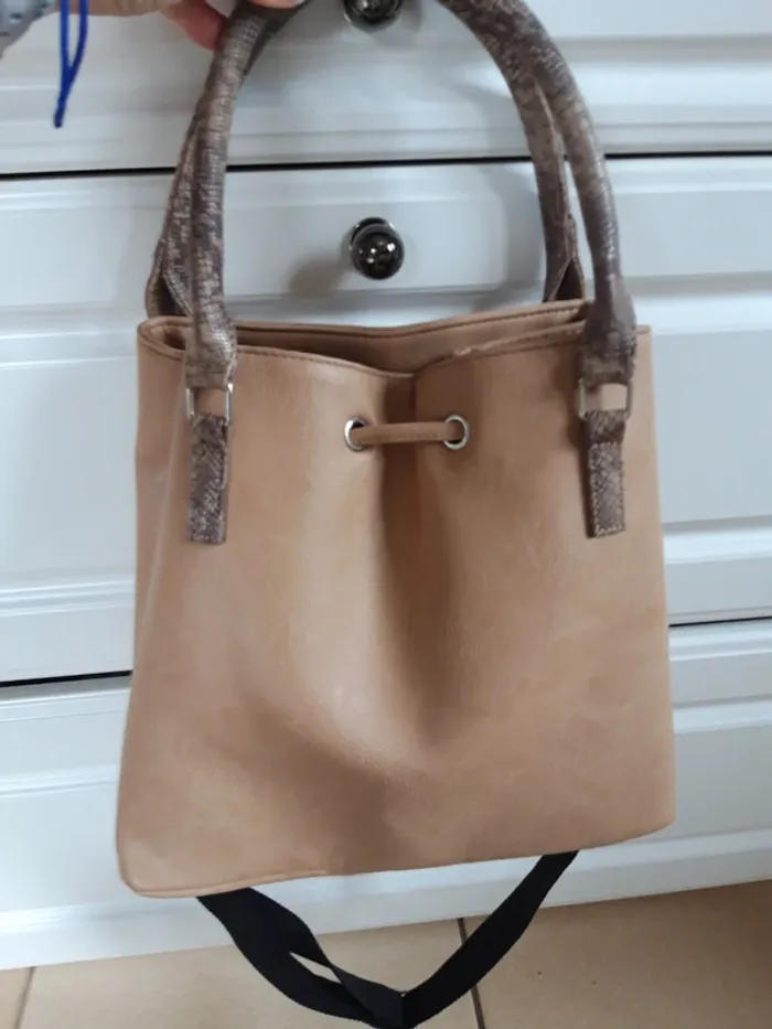 Sac style sac seau porté main et bandoulière - photo numéro 5