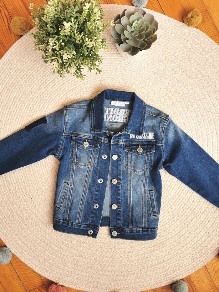 Veste en jeans Neuve interdit de me gronder garçon /fille 4 ans