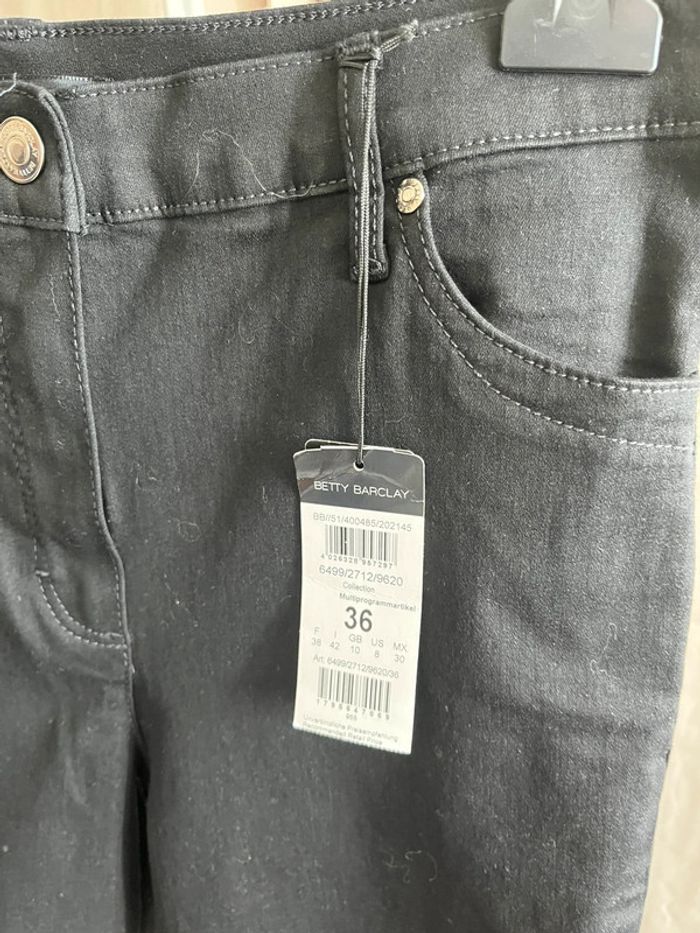 Pantalon Betty barclay t.36 - photo numéro 3