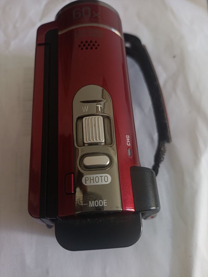 📹 Caméscope Sony DCR-SX33 Rouge – Vintage & Excellent état - photo numéro 2