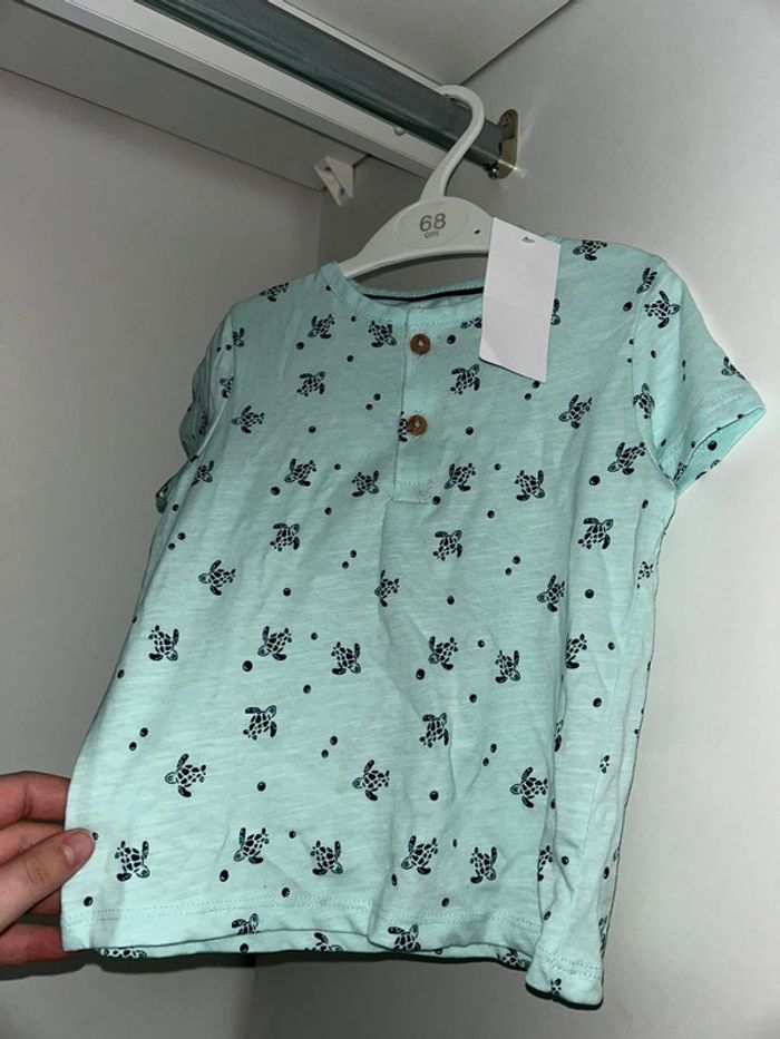 T-shirt kiabi 18 mois