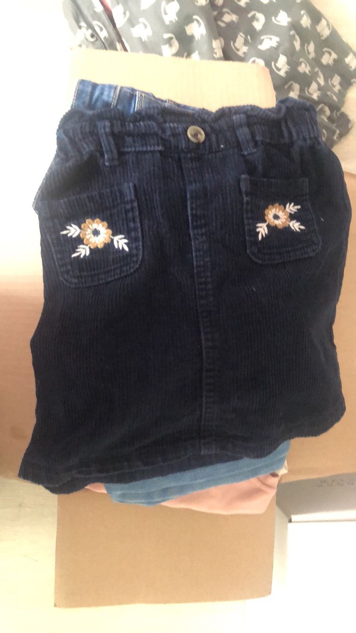 Lot vêtements filles hiver 5 ans - photo numéro 3