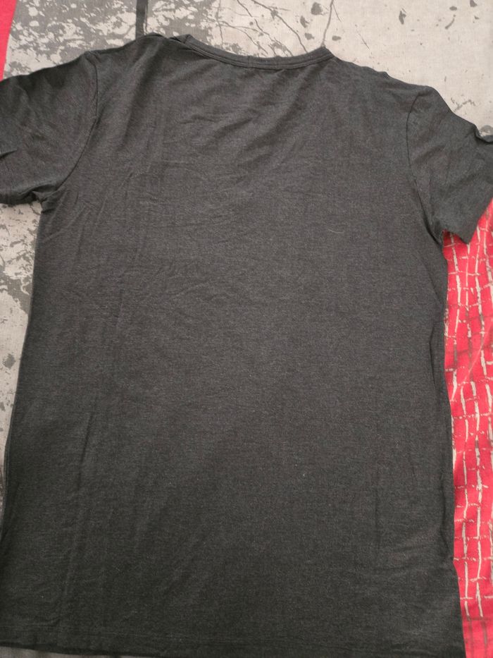 T-shirt Hom en taille L - photo numéro 2