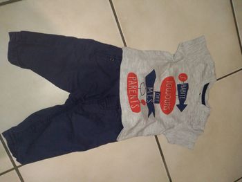 Ensemble pantalon t-shirt manches longues