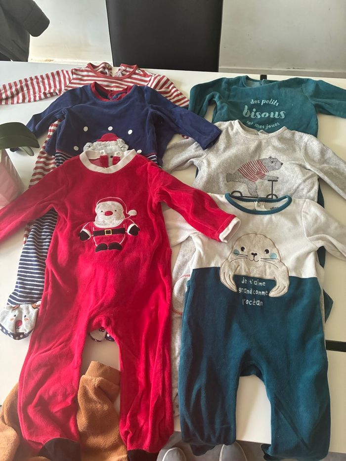 Lot pyjama 24 mois