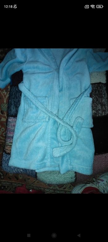 Très beau peignoir e16