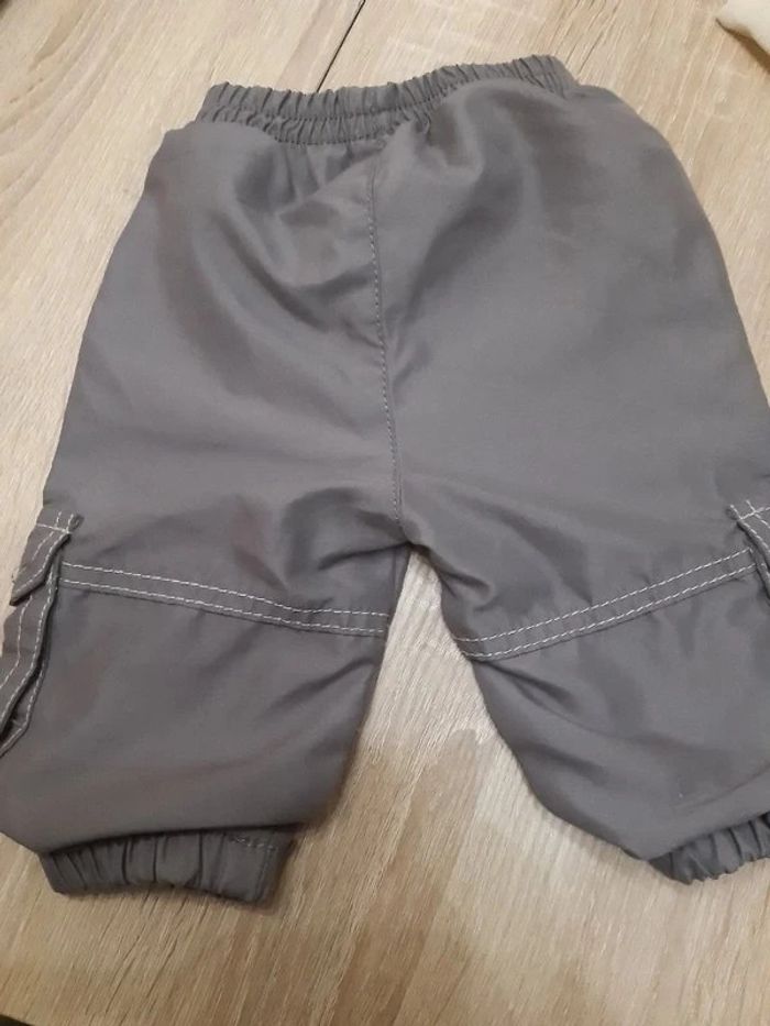 Pantalon 6 mois - photo numéro 2