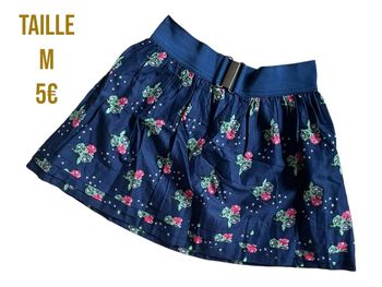 Mini jupe taille haute bleu marine fleurie JBC très bon état