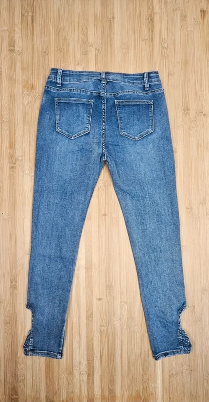 Jeans size + fantaisie T: 40 - photo numéro 4