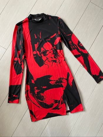Shein robe noire et rouge S