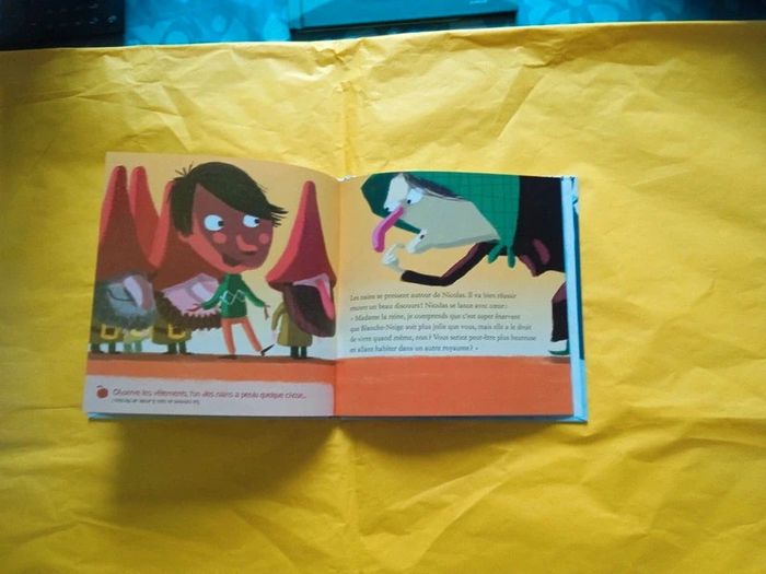 Livre "Pas la pomme Blanche-Neige" - photo numéro 3
