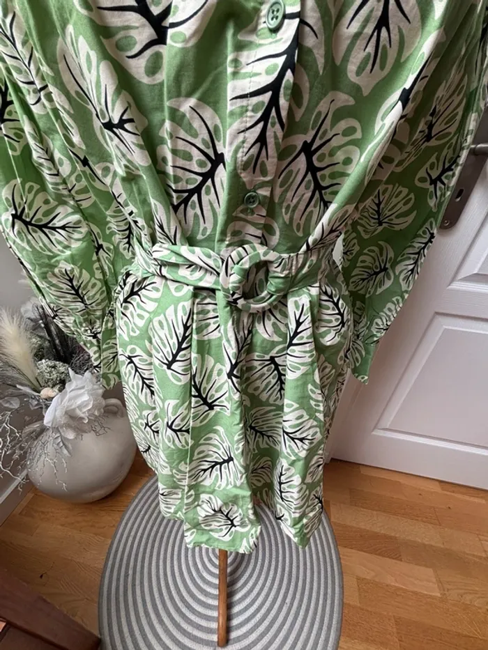 🌿 Robe chemise imprimé feuillage vert tilleul  – Zara – Modèle Olivia Neuve avec étiquette - photo numéro 7