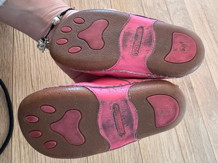 Chaussons rose vertbaudet cuir taille 24 bon état - photo numéro 7