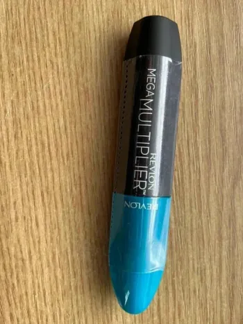 Mascara noir revlon neuf