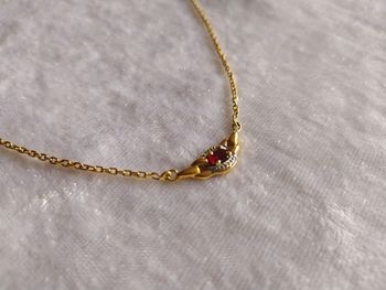 Collier fantaisie doré et rouge