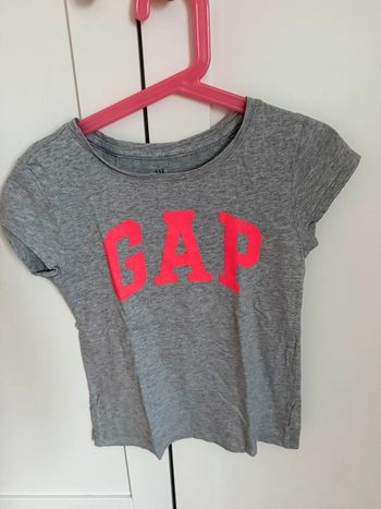 T-shirt gap 6/7 ans