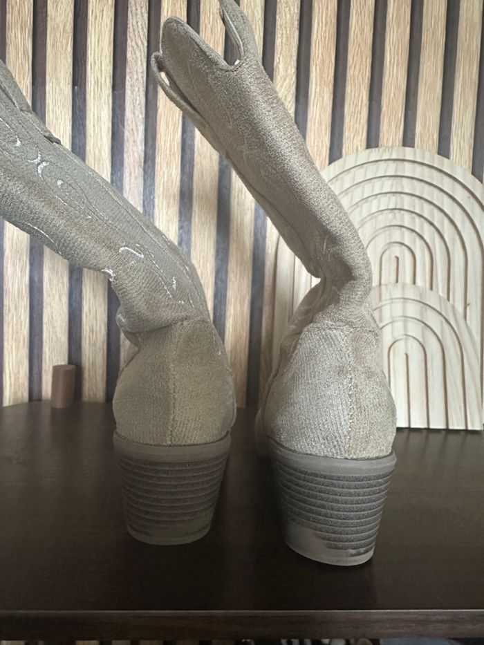 Bottes avec broderie - photo numéro 2