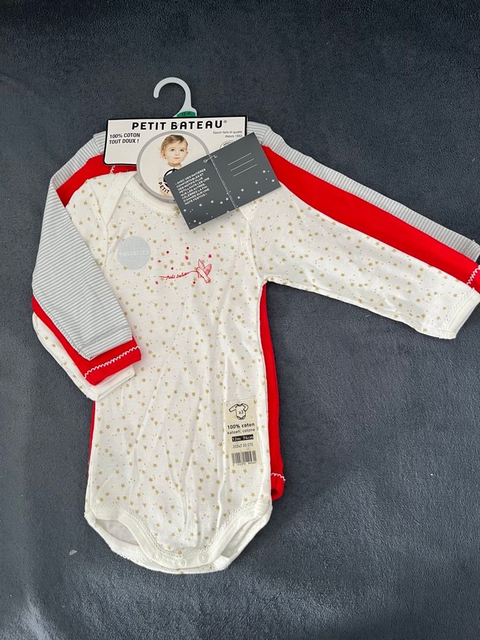 Bodies, petit bateau