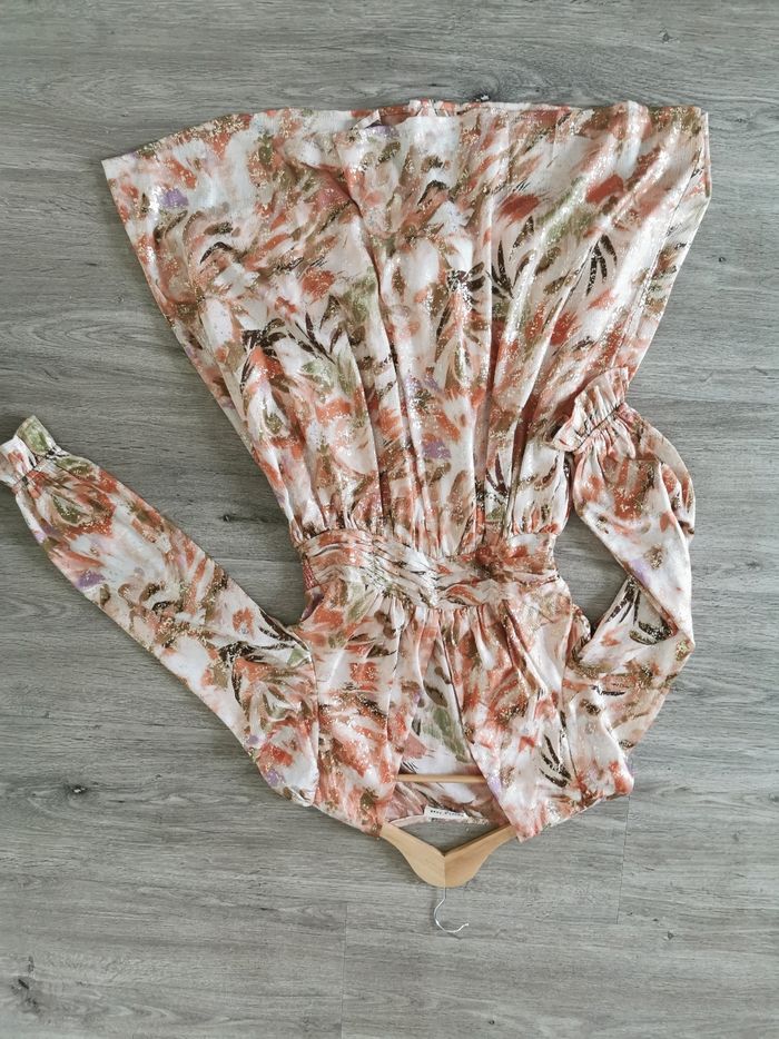 Robe courte terracotta, parme et dorée - photo numéro 5