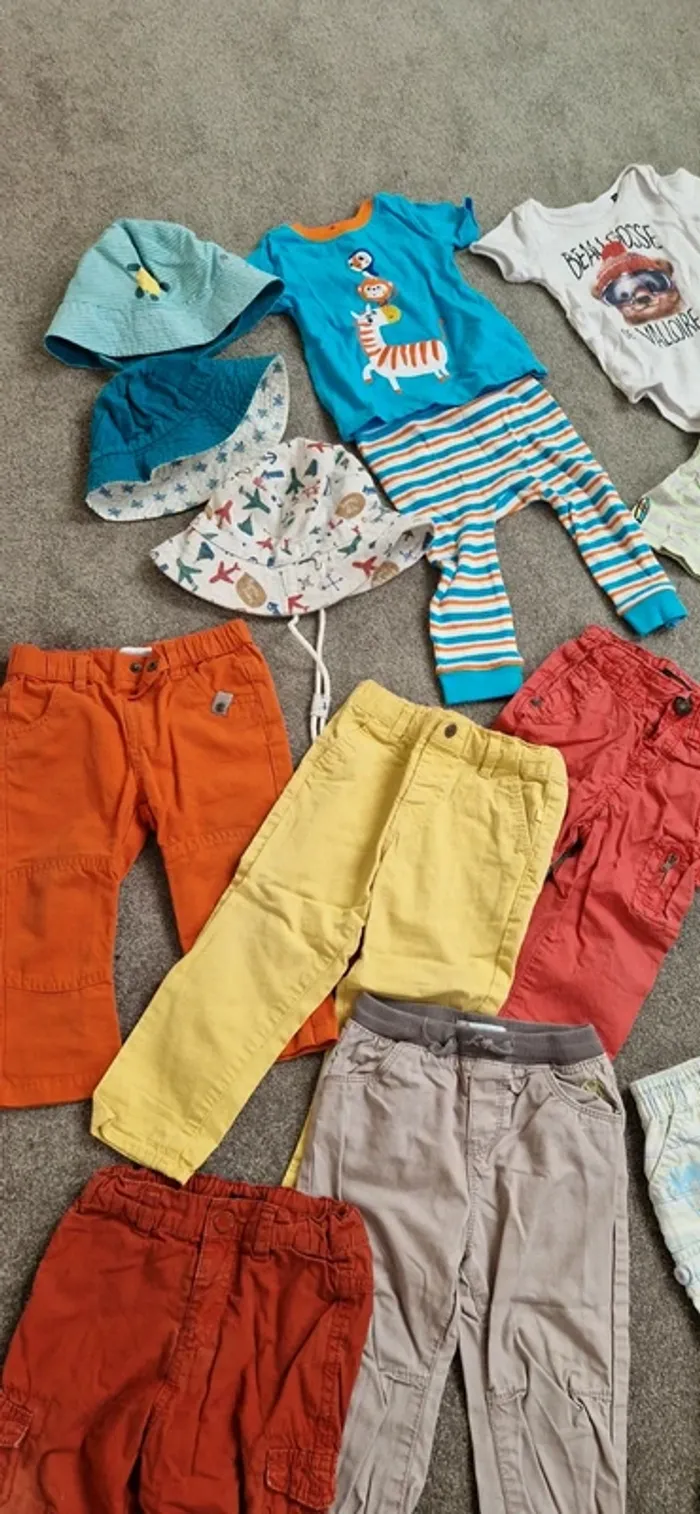 Gros lot vêtements bébé 18 mois - photo numéro 4