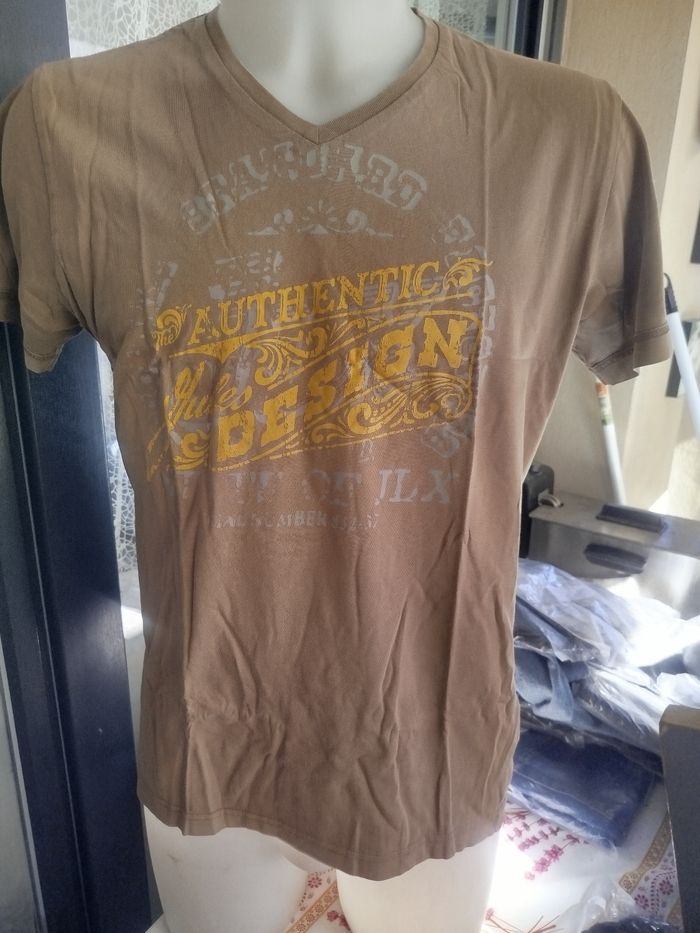 #kytieLhomme. Tee-shirt manches courtes taille L - photo numéro 1