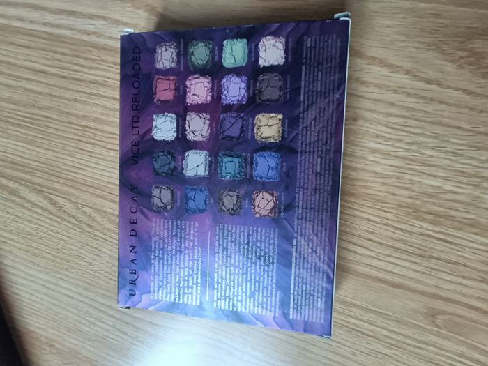 2 PALETTES URBAN DECAY VICE ET VICE AVEC SA POCHETTE NEUVES - photo numéro 2