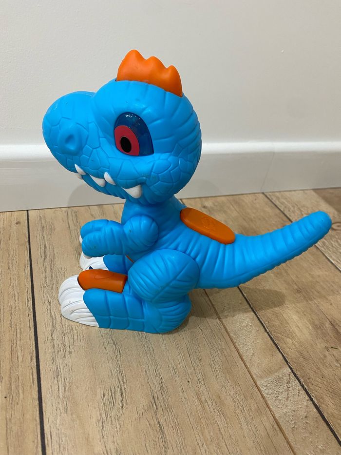Dinosaure interactif - photo numéro 2