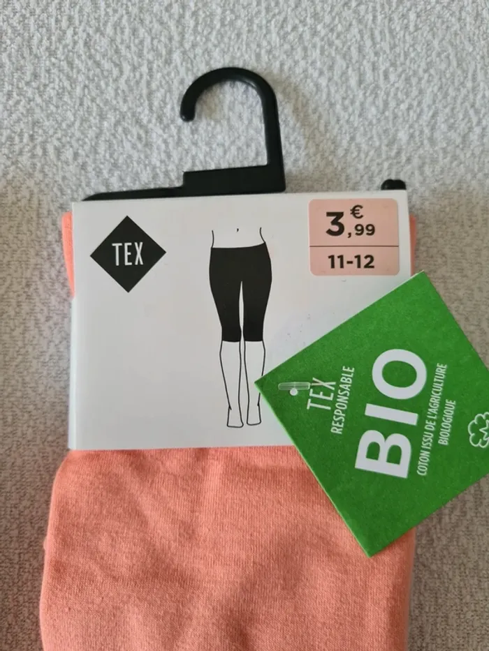 Lot de 2 leggings courts Tex neufs 11/12 ans - photo numéro 2