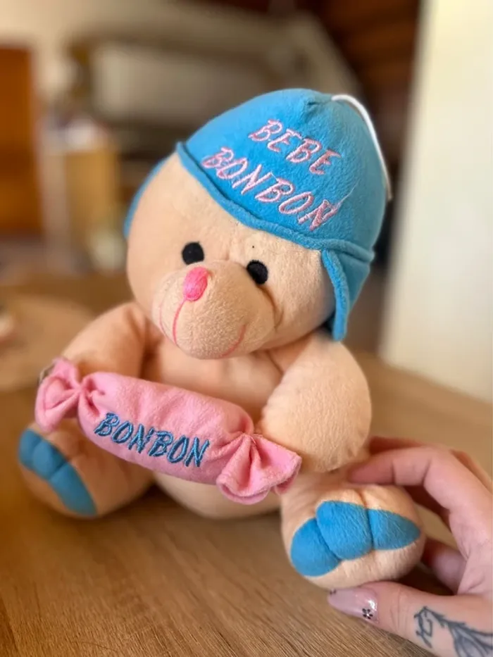 Peluche nounours beige "Bébé bonbon" Trés bon état - photo numéro 2