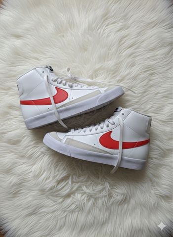 👟 Baskets Nike neuves – Taille 38