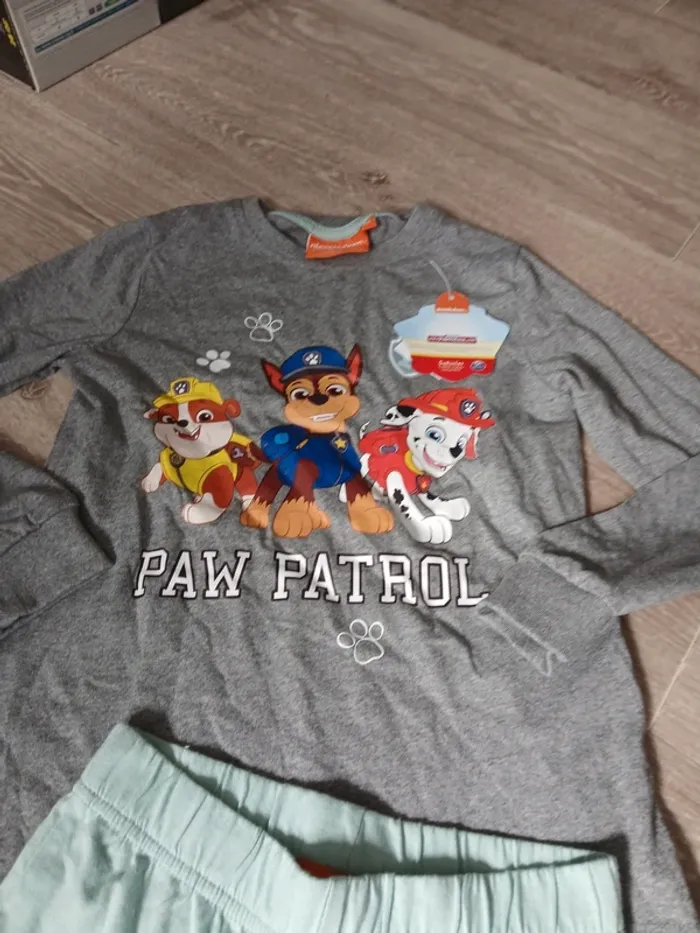 Pyjama neuf garçon pat patrouille 8 ans - photo numéro 2