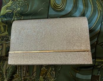 Pochette doré vers le rose neuve
