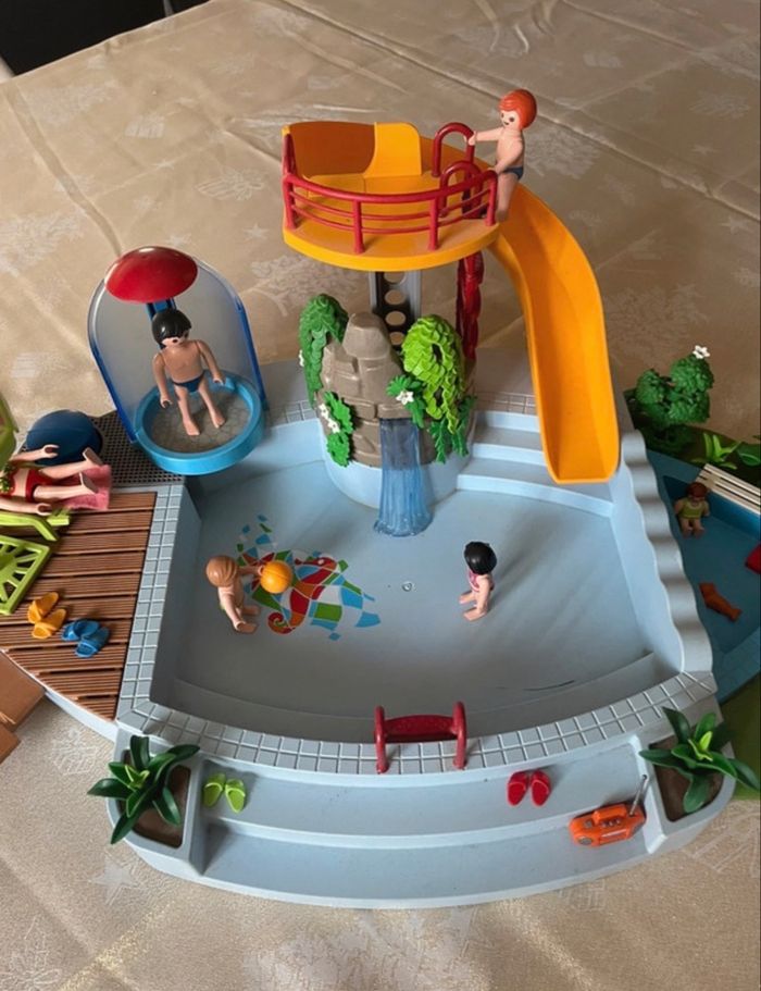 Piscine avec toboggan Playmobil n°4858 - photo numéro 2