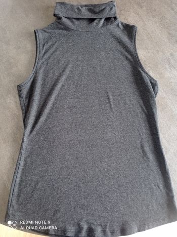 T shirt sans manches