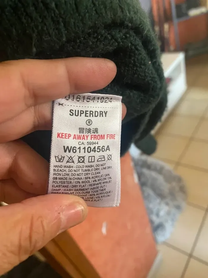 đ€ Pull Femme Superdry Taille 40 â Confort & Style đ€ - photo numĂ©ro 6
