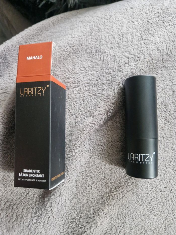 Baume bronzant laritzy