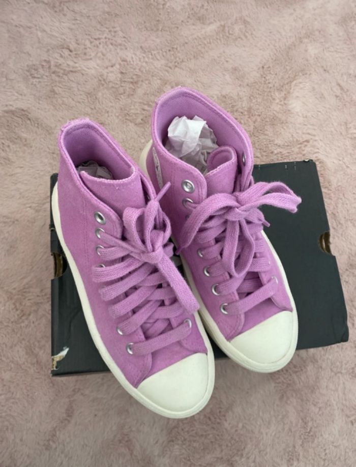Converse - photo numéro 2