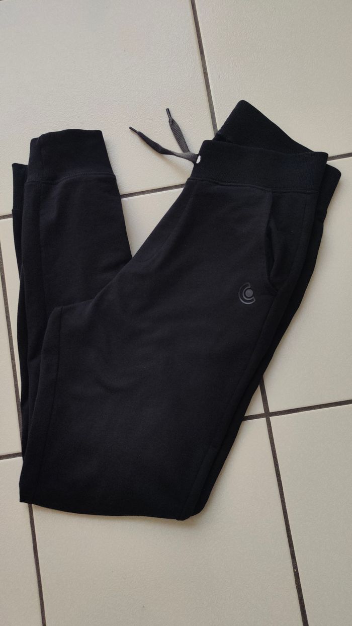 Bas de jogging noir KIABI taille 34 (14 ans) comme NEUF - photo numéro 9
