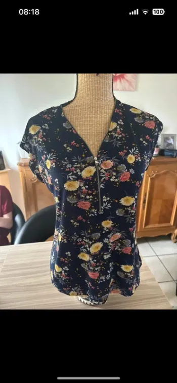Blouse fleuri à dentelle mim