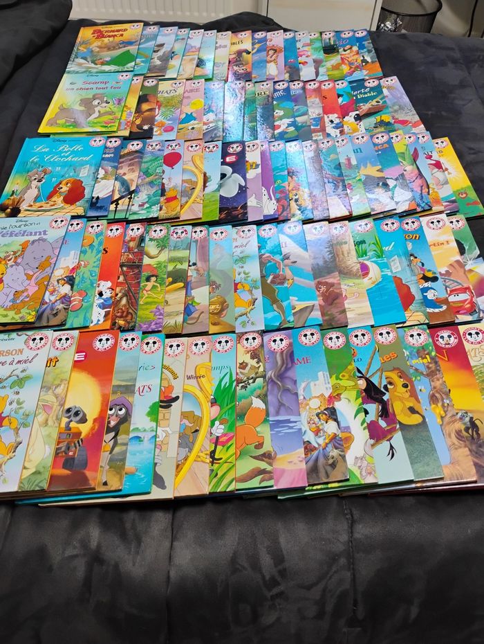 📚 Lot de 85 livres Disney