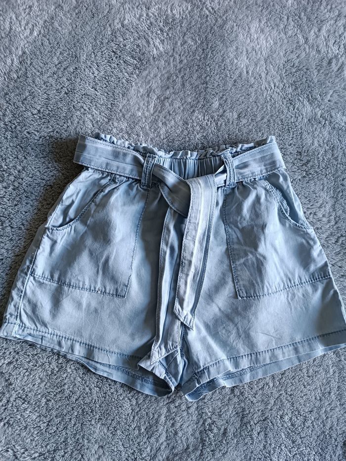 Short en jean fille Gémo – 8 ans - photo numéro 2