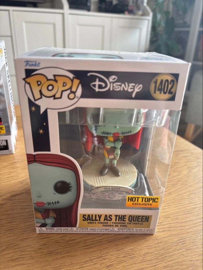 Funko pop Disney 1402 sally as the queen - photo numéro 2