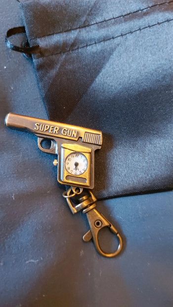 Porte clef montre neuf