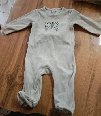 Pyjama velours 12 mois 1 pièce orchestra