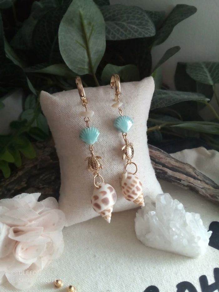 Boucles d'oreilles bohèmes plages tortues et coquillages
