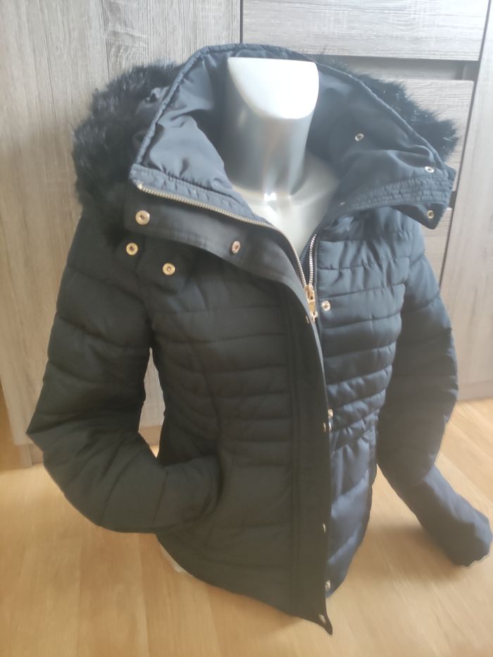 Doudoune Pimkie à capuche noire taille S - photo numéro 2