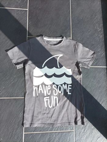 Joli tee-shirt garçon 12 ans (150 cm)