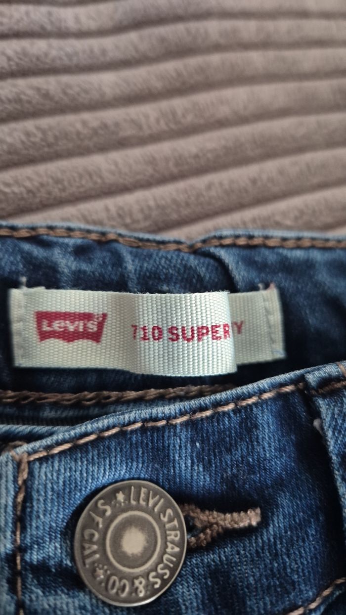 Jean levi's fille - photo numéro 2